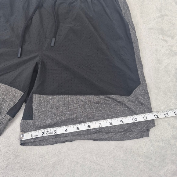 Lululemon License to Train Lined Short 7" Mens M Black Grey LM7B75S Lightweight - Picture 2 of 8